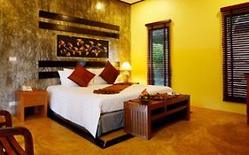 บ้านกระทิง เขาหลัก รีสอร์ท (sha Plus+) 3*